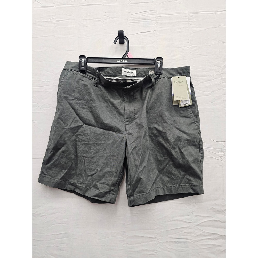 Goodfellow & Co Mens 7 Inch Flat Front Shorts Olive Cotton Blend Casual Size 36